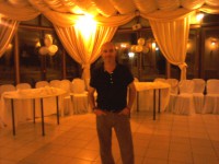 /album/fotogaleria/pancho-esperando-a-los-invitados-jpg/